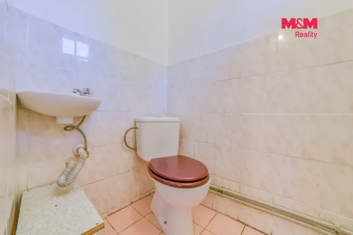 Prodej rodinného domu, Prameny, 180 m2