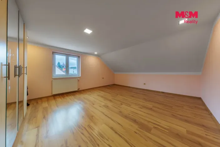 Prodej rodinného domu, Lomnice, Kraslická, 166 m2