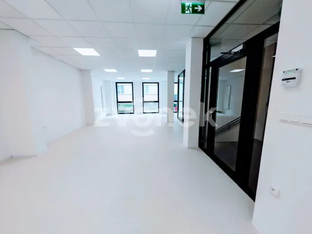 Pronájem obchodního prostoru, Zlín, Rašínova, 107 m2