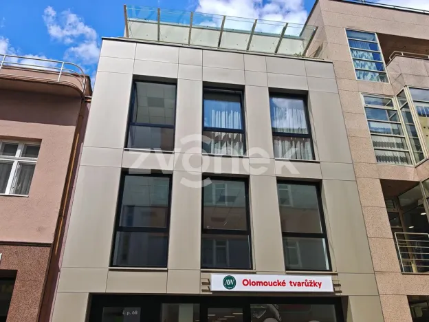 Pronájem obchodního prostoru, Zlín, Rašínova, 107 m2