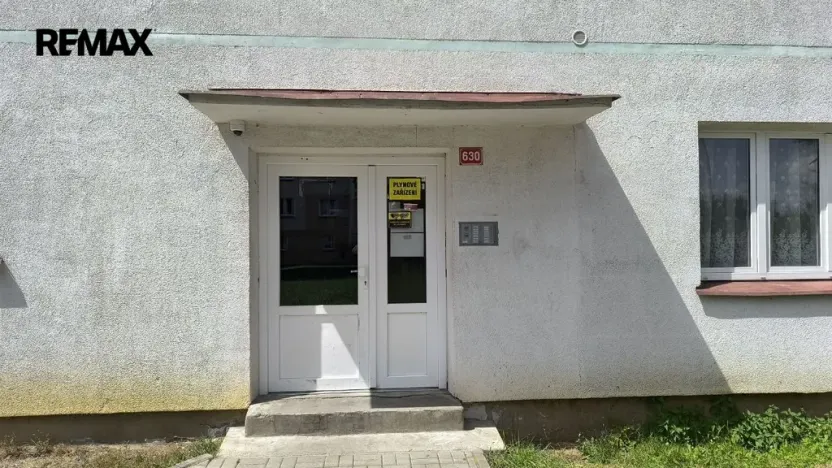 Prodej bytu 2+1, Rotava, Sídliště, 53 m2