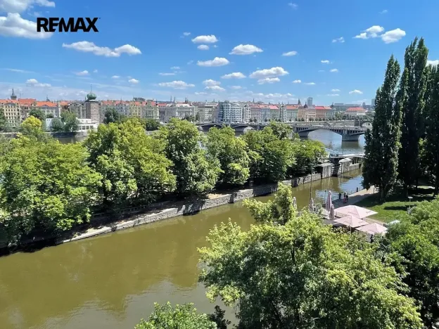 Prodej bytu 3+1, Praha - Smíchov, Janáčkovo nábřeží, 115 m2