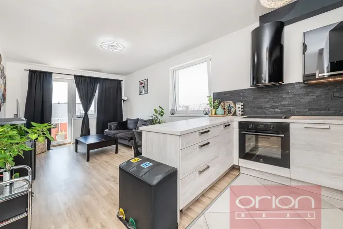Prodej bytu 3+kk, Praha - Kyje, Sicherova, 78 m2