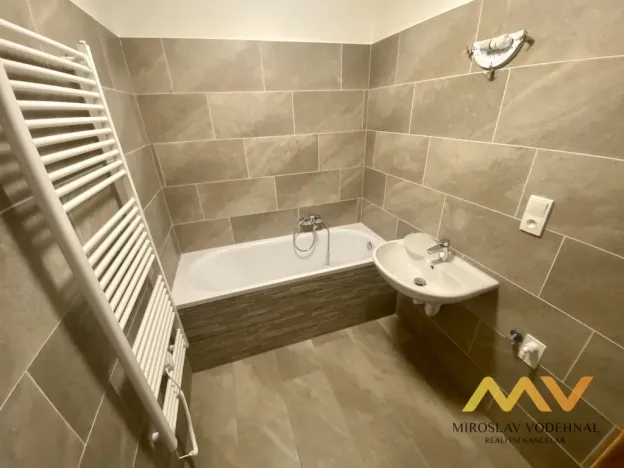Pronájem bytu 3+1, Hradec Králové, Na Kotli, 72 m2