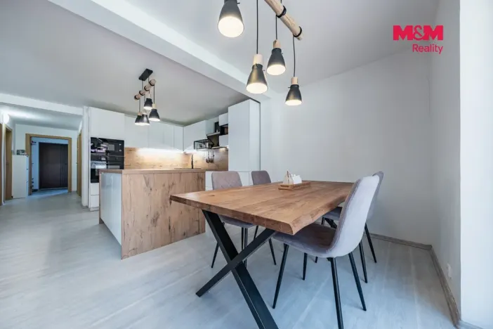Prodej bytu 4+kk, Úvaly, Smrková, 142 m2