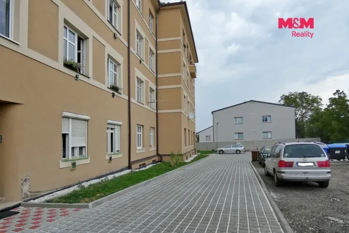 Pronájem bytu 4+1, Čáslav - Čáslav-Nové Město, Husova, 98 m2