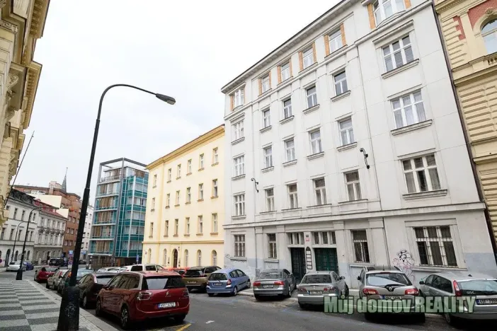 Pronájem bytu 1+kk, Praha - Nové Město, Hálkova, 33 m2