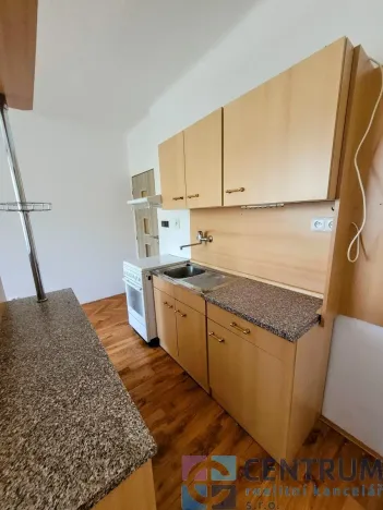 Pronájem bytu 2+kk, Jablonec nad Nisou, Na Roli, 44 m2