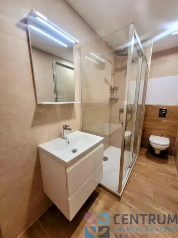 Pronájem bytu 2+kk, Jablonec nad Nisou, Na Roli, 44 m2