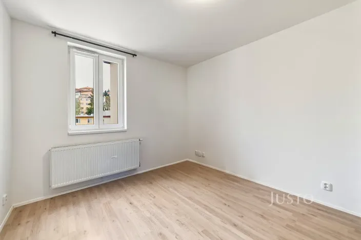 Pronájem bytu 1+kk, Praha - Libeň, V zahradách, 25 m2