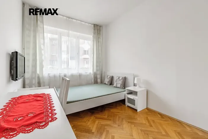 Pronájem bytu 1+kk, Praha - Střešovice, Za Hládkovem, 22 m2