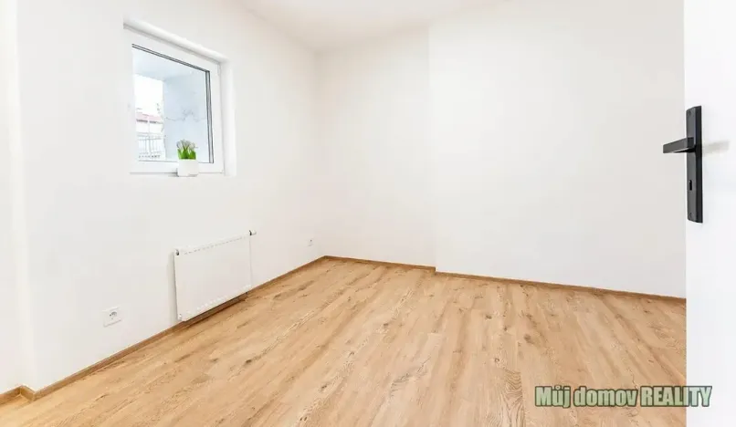 Pronájem bytu 1+kk, Praha - Břevnov, Na břevnovské pláni, 17 m2