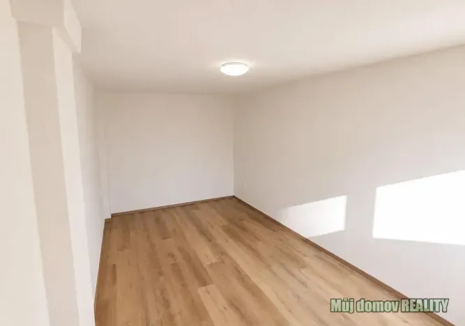 Pronájem bytu 2+kk, Praha - Libuš, Nad šejdrem, 45 m2