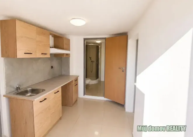 Pronájem bytu 2+kk, Praha - Libuš, Nad šejdrem, 45 m2