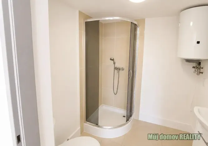 Pronájem bytu 2+kk, Praha - Libuš, Nad šejdrem, 45 m2