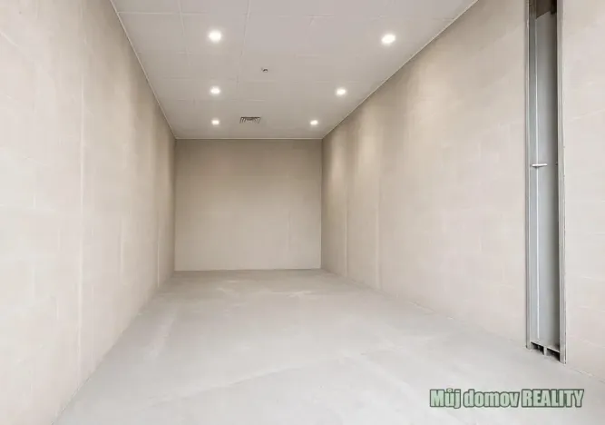 Pronájem obchodního prostoru, Praha - Strašnice, V olšinách, 28 m2