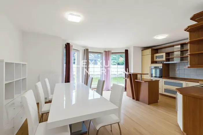 Pronájem rodinného domu, Průhonice, Pod Valem II., 204 m2
