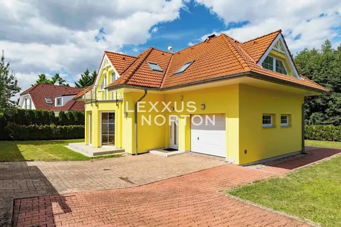 Pronájem rodinného domu, Průhonice, Pod Valem II., 204 m2