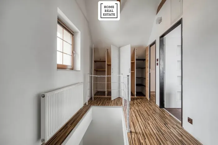 Pronájem apartmánu, Praha - Dolní Měcholupy, U svornosti, 117 m2