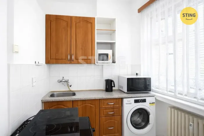 Pronájem bytu 1+1, Zlín, Kvítková, 22 m2