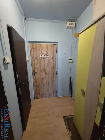 Pronájem bytu 1+kk, Praha - Záběhlice, Přesličková, 30 m2