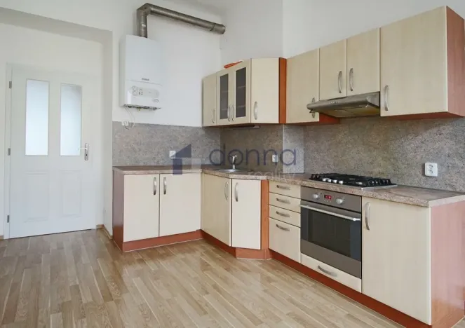 Pronájem bytu 2+1, Praha, 28. pluku, 70 m2