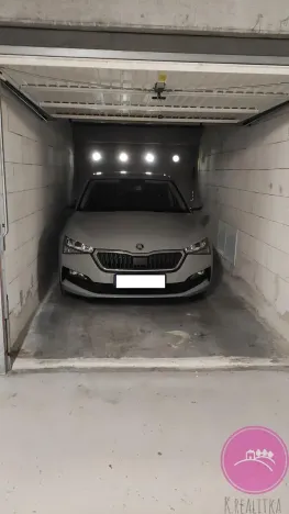 Pronájem garáže, Olomouc, Schweitzerova, 14 m2