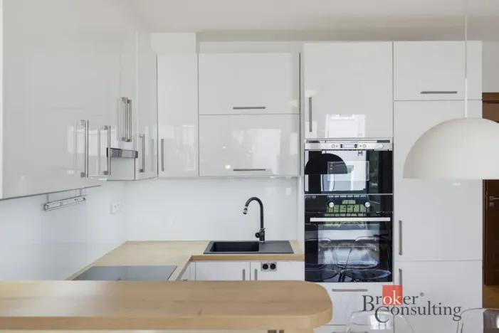 Prodej bytu 3+kk, Praha - Smíchov, Kroupova, 53 m2