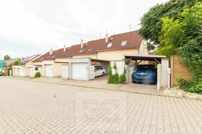 Pronájem rodinného domu, Líbeznice, Zlonínská, 150 m2