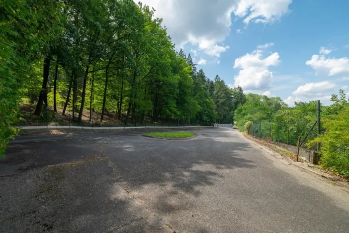 Prodej komerčního pozemku, Zlín - Kudlov, 9586 m2