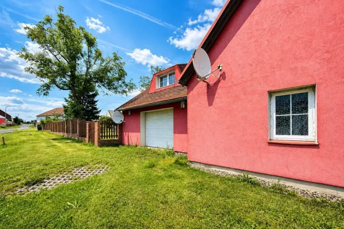 Prodej rodinného domu, Hora Svatého Šebestiána, 295 m2