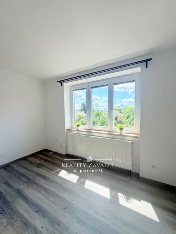 Prodej bytu 3+1, Pardubice, Sezemická, 58 m2