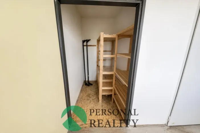 Prodej bytu 2+kk, Praha - Kobylisy, Taussigova, 45 m2
