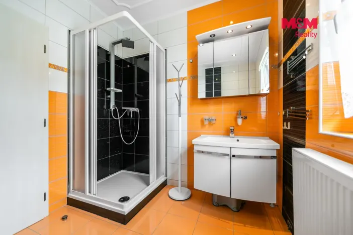 Pronájem bytu 4+1, Bor, náměstí Republiky, 90 m2