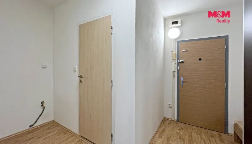 Pronájem bytu 1+kk, Liberec - Liberec XII-Staré Pavlovice, Letná, 38 m2