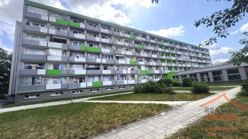 Pronájem bytu 1+kk, Hradec Králové, Brožíkova, 30 m2
