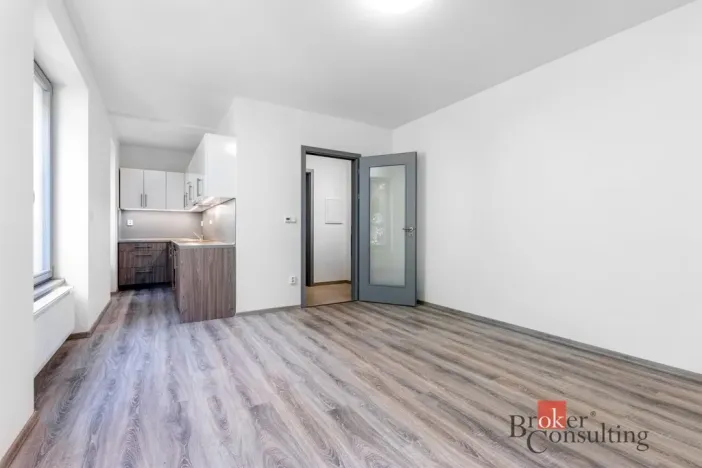 Pronájem bytu 1+kk, Chrudim - Chrudim II, Podkopanický mlýn, 32 m2