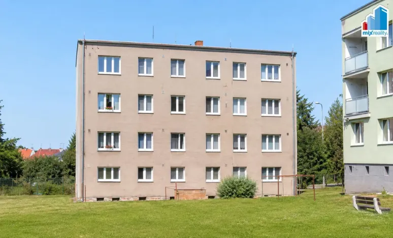 Prodej bytu 3+1, Hrádek - Nová Huť, Učňovská, 67 m2