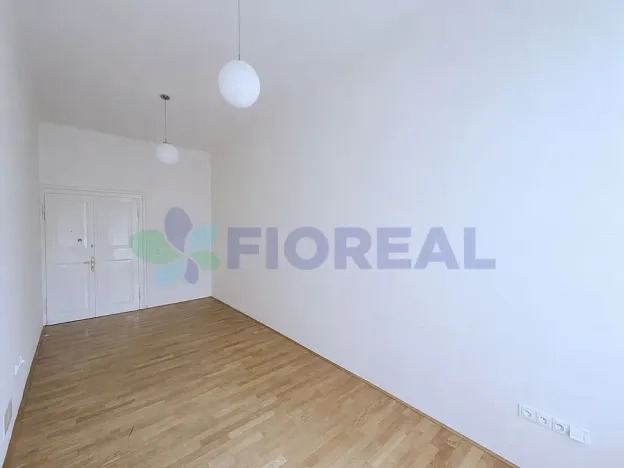 Pronájem kanceláře, Praha - Karlín, Sokolovská, 18 m2