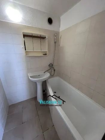 Pronájem bytu 2+1, Kroměříž, Čs. armády, 58 m2