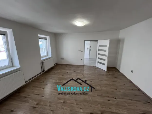 Pronájem bytu 1+kk, Kroměříž, Husovo náměstí, 40 m2