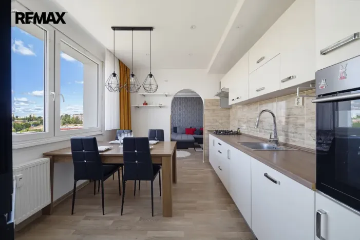 Prodej bytu 3+1, Česká Lípa, Červeného kříže, 65 m2