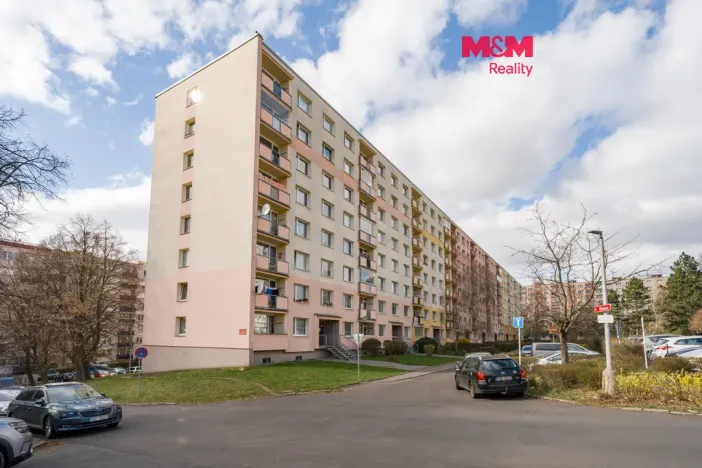 Prodej bytu 1+kk, Ústí nad Labem - Severní Terasa, Glennova, 19 m2