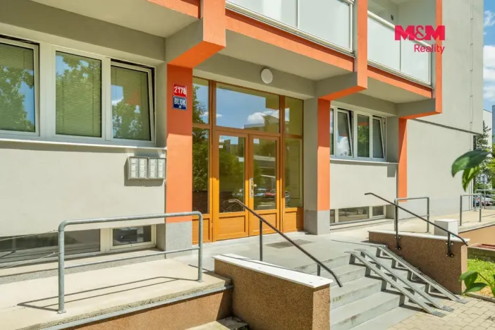 Prodej bytu 2+1, Kladno - Kročehlavy, Obránců míru, 53 m2