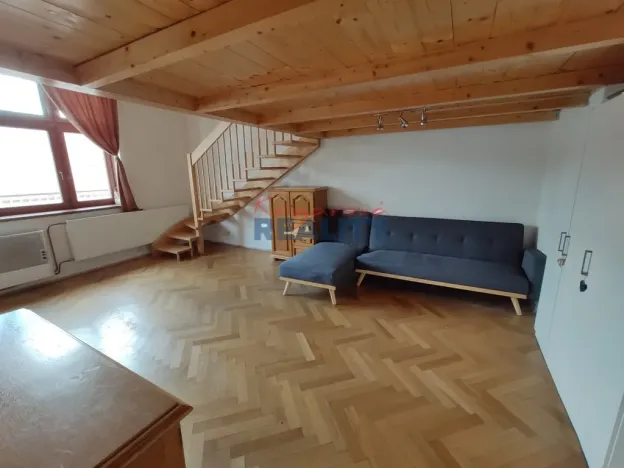Pronájem bytu 2+kk, České Budějovice - České Budějovice 6, Lannova tř., 66 m2
