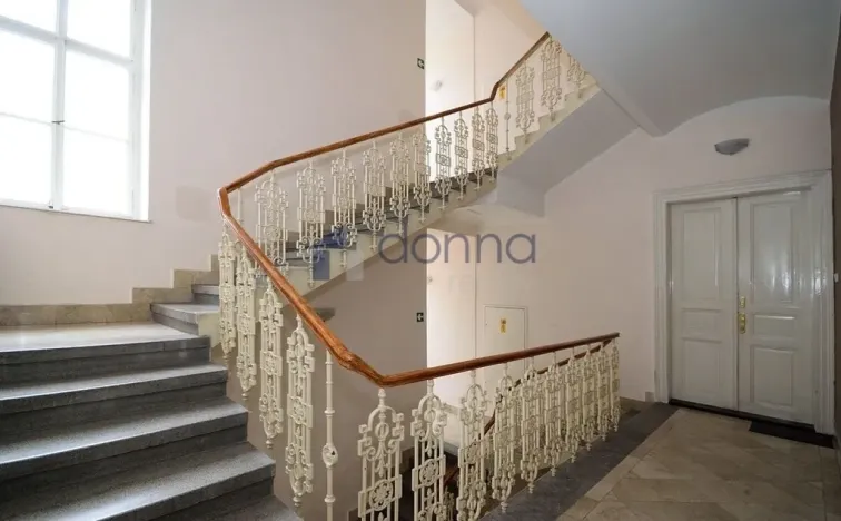 Pronájem bytu 1+kk, Praha, Hálkova, 31 m2