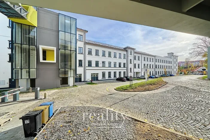 Pronájem bytu 1+kk, Jihlava, Křižíkova, 52 m2