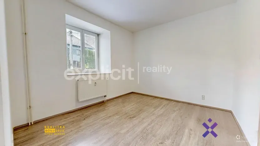 Pronájem bytu 1+kk, Strání - Květná, U sklárny, 33 m2