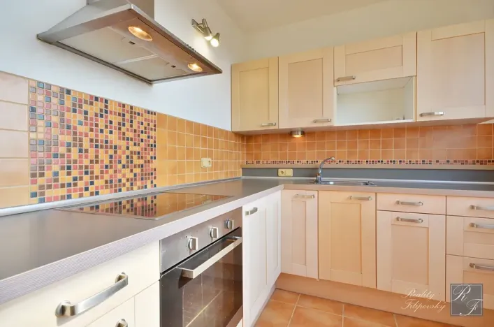 Pronájem bytu 2+1, Ústí nad Labem, Pod Rozhlednou, 65 m2