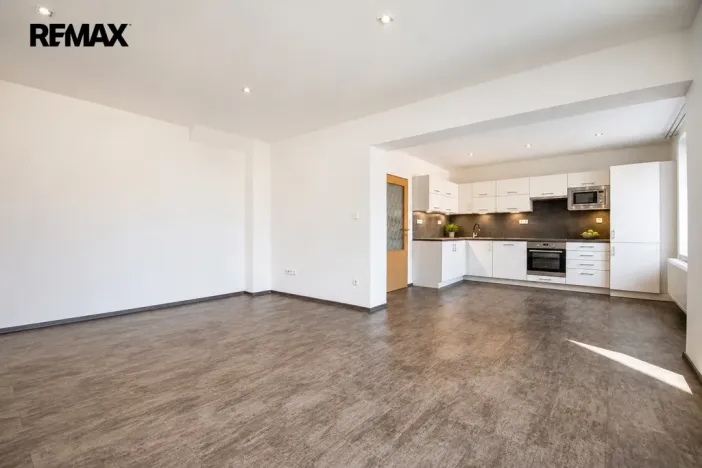 Pronájem bytu 3+kk, Velké Poříčí, Náchodská, 68 m2